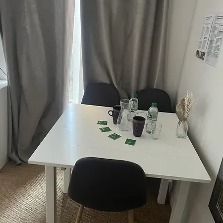 4 Voyageurs Face Gare Flandres Apartmán *